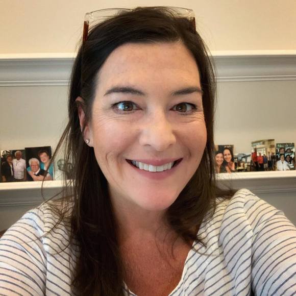 Meet your Posher, Julia - Picture 1 of 1